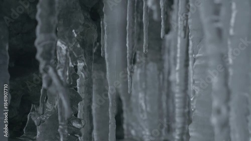 Stalactite de glace en hiver