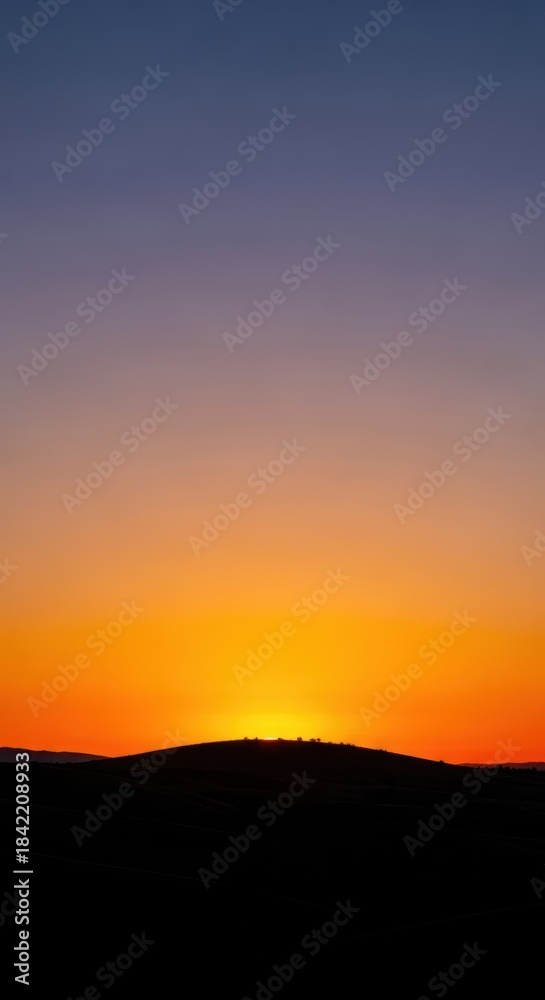 Obraz premium Golden hour sunset silhouettes the tranquil landscape as peaceful dusk transitions into the serene beauty of the coming night, horizon, serene, dusk