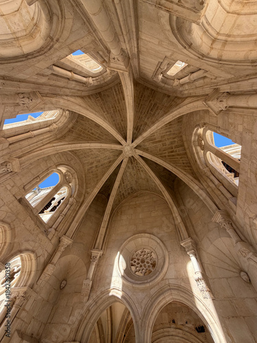 arquitetura portugal monasterio igreja convento gótico barroco antigo lisboa manuelino interior