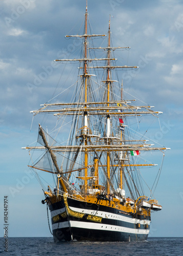 Nave scuola, Amerigo Vespucci, La Maddalena