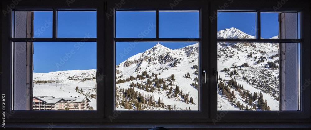 Obraz premium Alpine Winter View