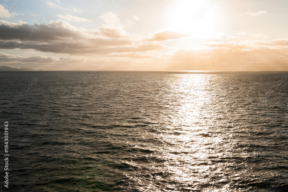 Obraz premium arrival on the Faroe islands during sunset