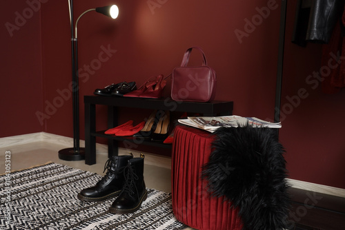 Stand with women's shoe, ba...