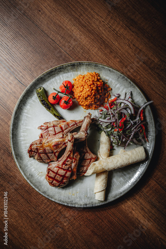 grilled lamb chops with vegetables