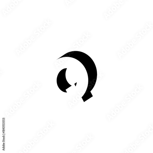 QQ Negative Space Monogram Logo – Modern Minimal Lettermark Design