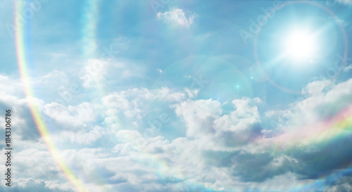 Schilderij op canvas 夏の晴天、青空に流れる積乱雲ふわふわの入道雲とギラギラ輝く太陽とレンズフレアとゴーストの背景壁紙　夏・夏休み・行楽・バカンス・アウトドア・キャンプ・天気・台風一