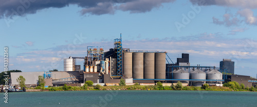 Valokuva Panoramic view of Agri-Industries facility in Windsor, Ontario, that serves as a