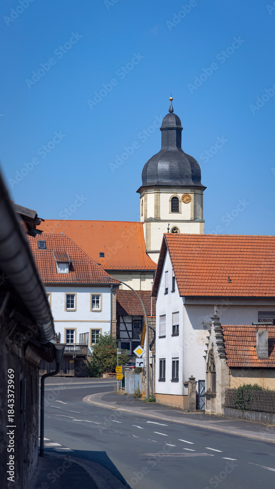 Fototapeta premium Kirche Kleinbardorf im Grabfeld
