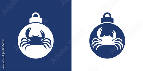 Logo nautical. Silueta de bola de navidad con cangrejo para tarjetas y felicitaciones de Navidad	