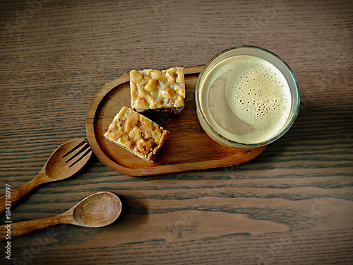 Hot coffee with toffee cake