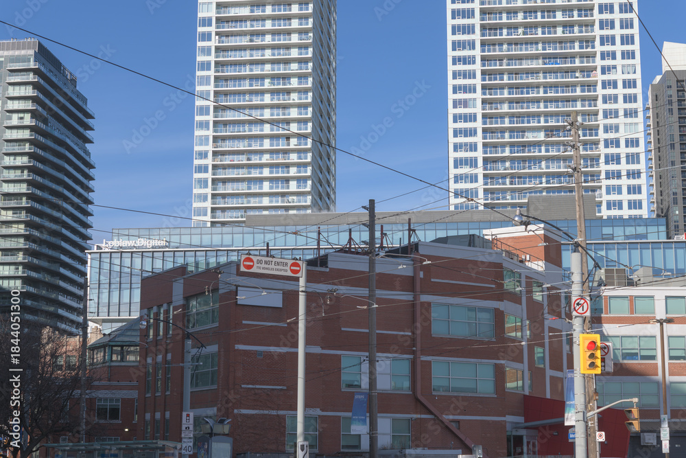 Naklejka premium exterior of 545 Lake Shore Boulevard West (Fleet & Bathurst corner) and new condominium complexes, Toronto
