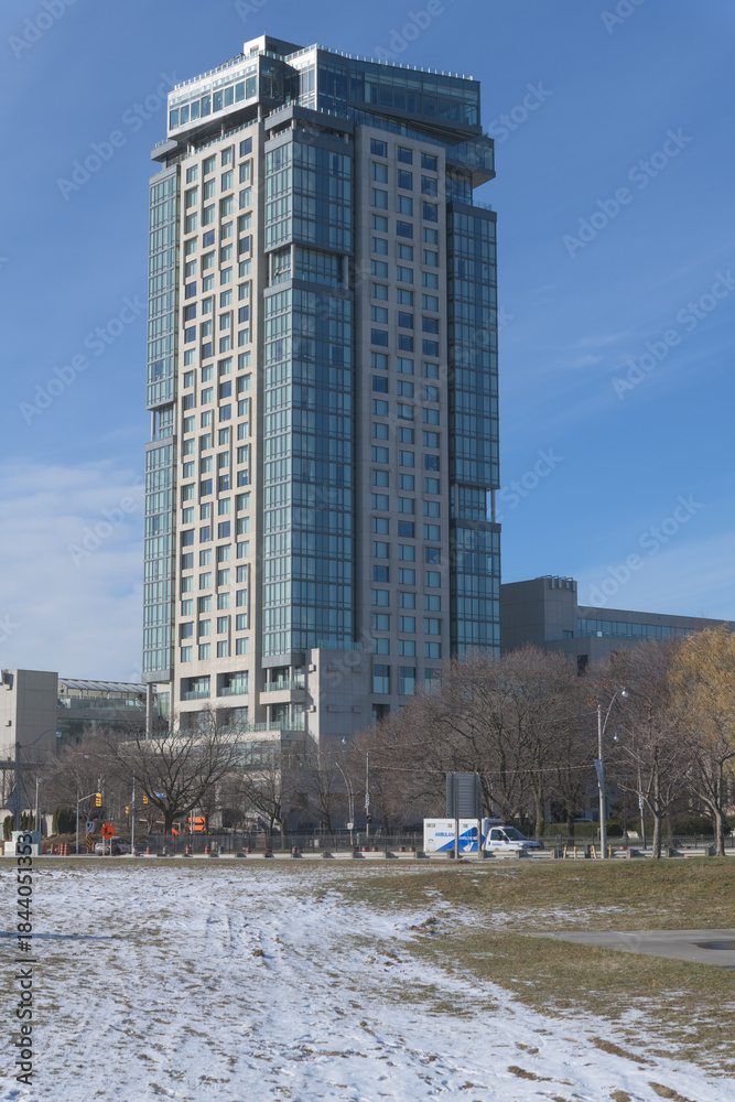 Naklejka premium view of Hotel X Toronto, a Destination by Hyatt Hotel located at 111 Princes' Blvd (actual view from Martin Goodman Trail)