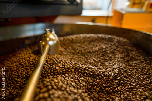 Artisan Coffee Roasting – Fresh Coffee Beans in a Modern Roastery