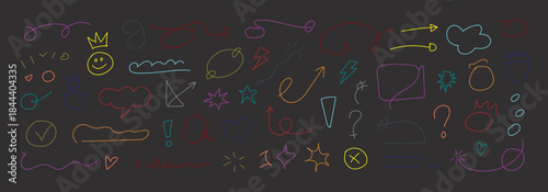 Hand drawn doodle sketch style circle, cloud speech bubble grunge element set. pencil highlight. Arrow, star, heart decoration. Vector illustration