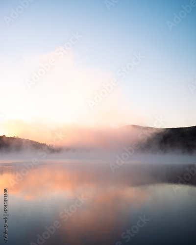 Obraz na plátně Sunrise on South Ponds, Stark New Hampshire, in the White Mountains
