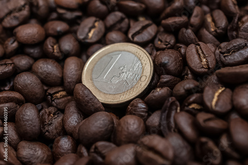 Wallpaper Mural Kaffeebohnen Kaffeepreise in Europa Torontodigital.ca