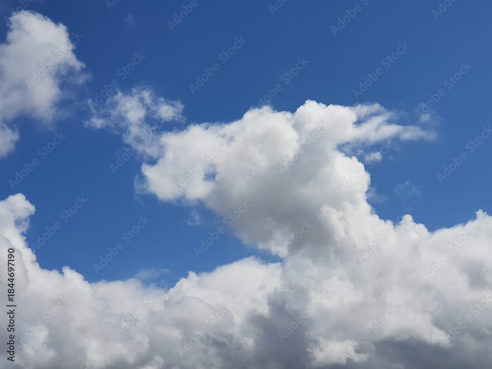 Obraz premium Cielos y nubes