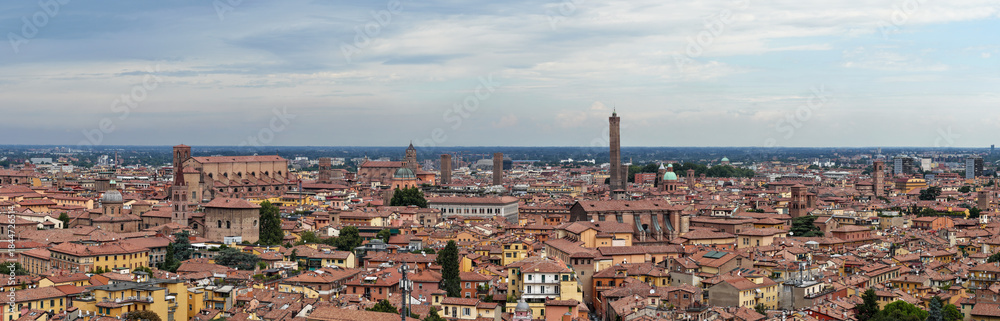 Fototapeta premium Historic cityscape and medieval towers - Bologna, Italy