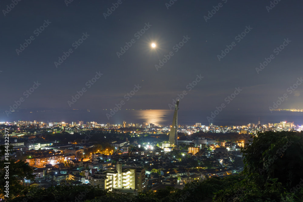 Fototapeta premium 別府の夜景（大分県別府市）
