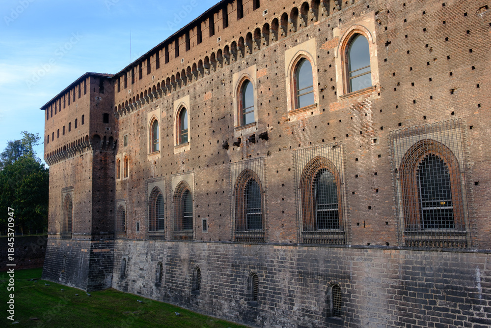 Naklejka premium Autumn at Parco Sempione, Milan, with the Castello Sforzesco