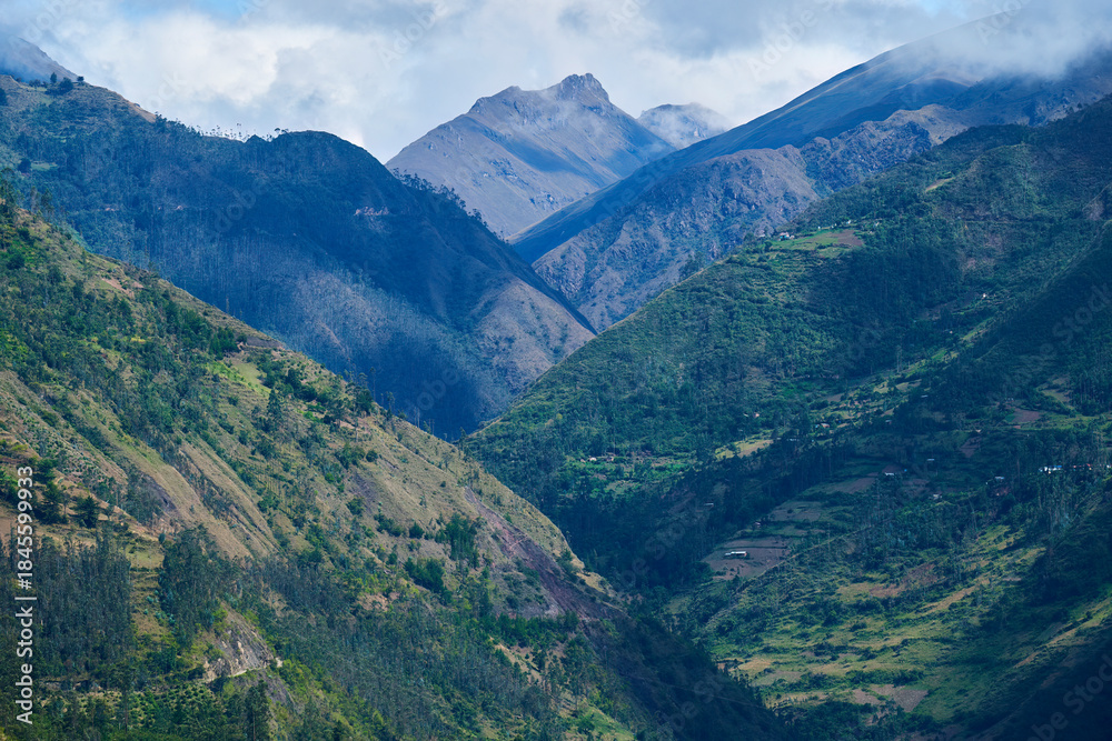 Fototapeta premium Beautiful view of the mountains of the San Fernando Valley in Concepción, Peru.