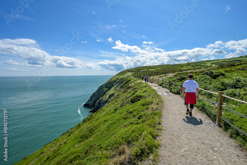 Wanderweg auf der Halbinsel Howth in Irland
