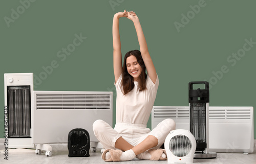 Young woman with electric h...