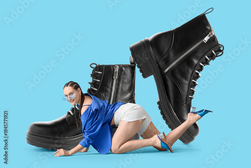 Stylish young woman and pai...