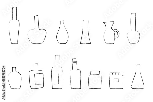 瓶や花瓶の手書きの線画イラストセット