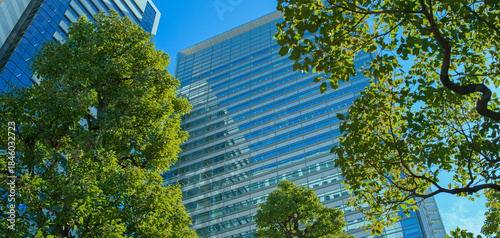 高層ビル　オフィス街