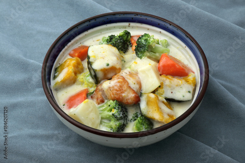 チキンクリームシチュー