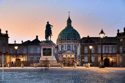 Photography Sunset over Amalienborg Palace Square with Frederik 's Church dome and equestria