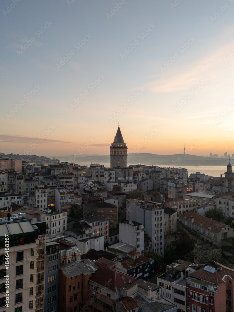Naklejka premium Istanbul skyline with galata tower at sunrise