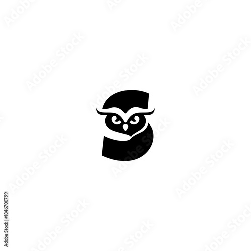 Regal noble owl head forming ...