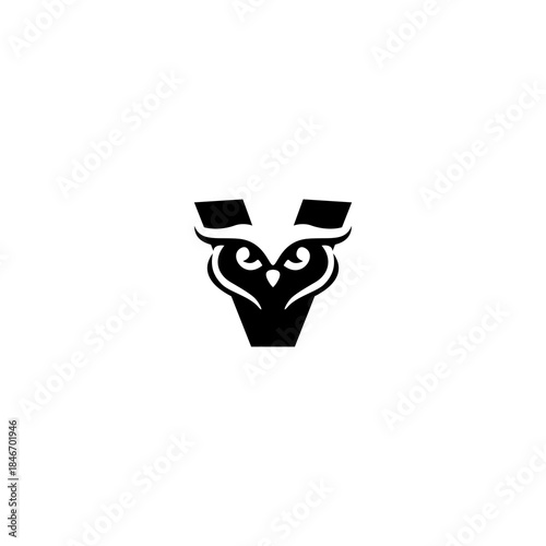 Regal noble owl head forming ...