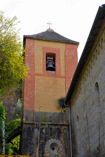 Church of San Nicolò di Capodimonte, a Romanesque church dating back to the 12th century, can be reached on foot via a path that connects San Rocco di Camogli to Punta Chiappa