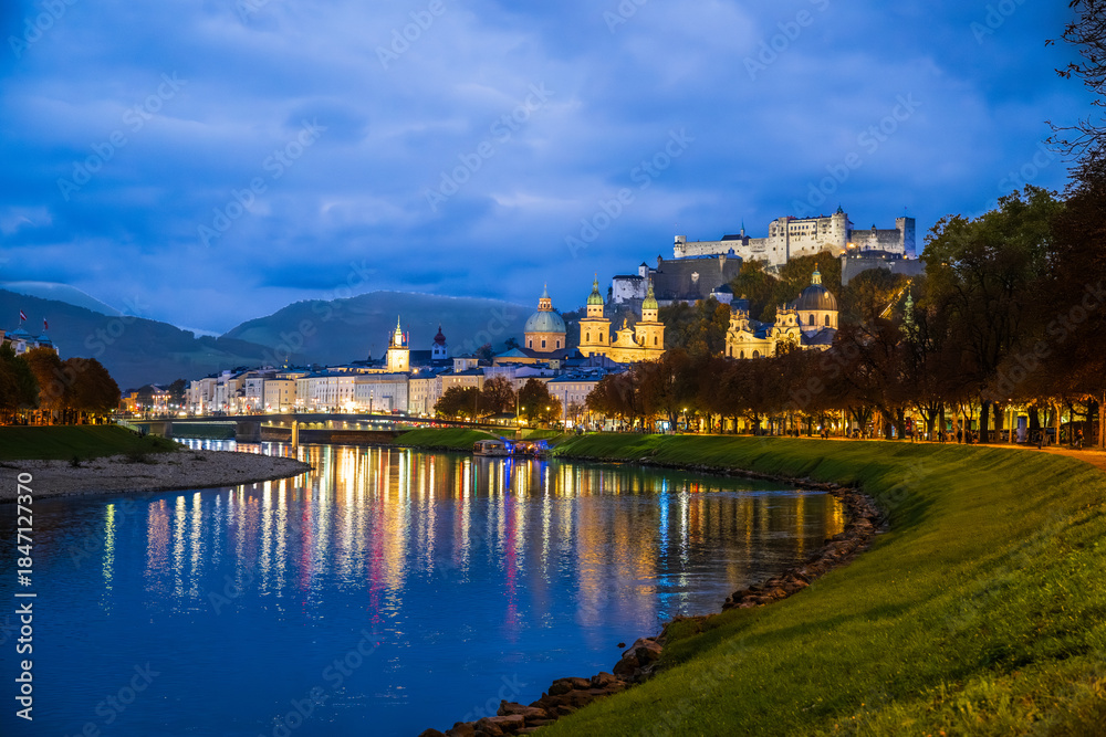 Fototapeta premium City of Salzburg with Salzach River and Fortress Hochensalzburg, Austria