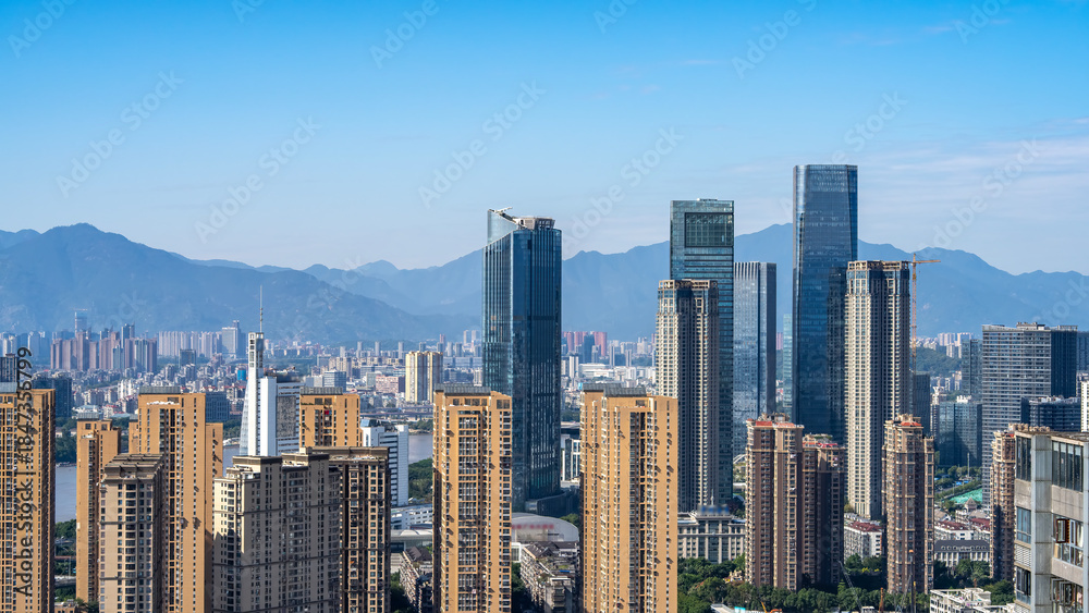 Obraz premium Urban Skyline with Modern Skyscrapers
