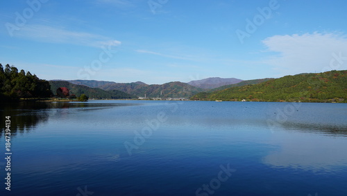Billede på lærred Lake Yogo – The Mirror Lake of Shiga, Japan