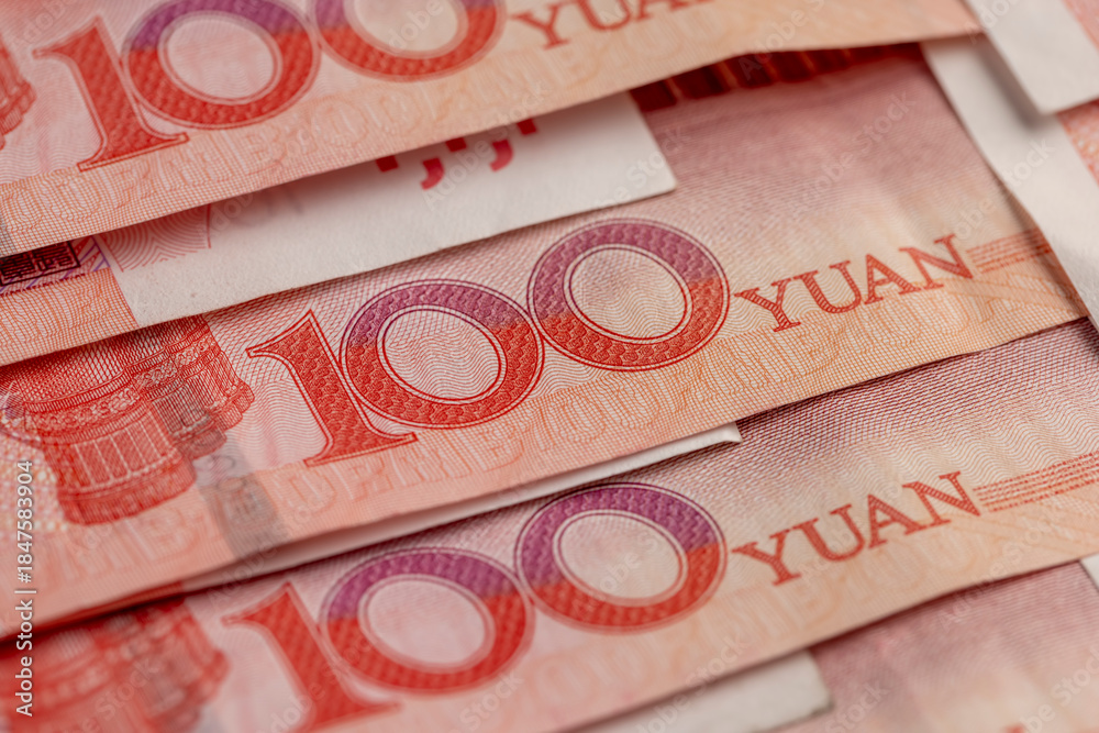 Obraz premium the government's red currency of one hundred yuan used in the China, the value of the money is 100 yuan