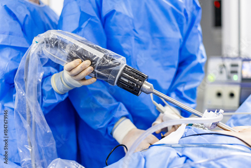 Valokuva Powered surgical instrument used in procedure