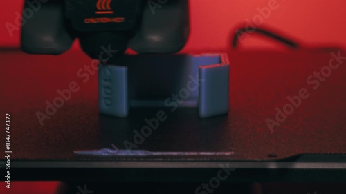 3d Printer printing a custome object