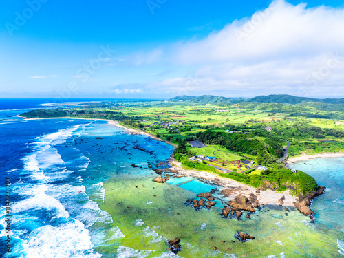 夏のあやまる岬（鹿児島県 奄美大島）