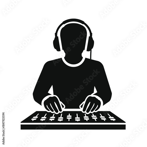 Dj mixing music