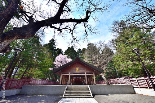 фотографія Hokkaido Shrine is the most famous landmark in Sapporo, Hokkaido, Japan
