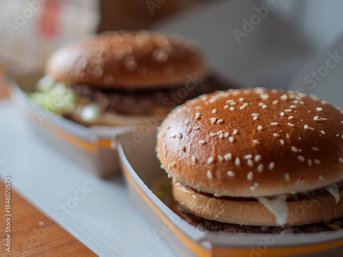 Delicious Sesame Seed Burgers with Fresh Ingredients