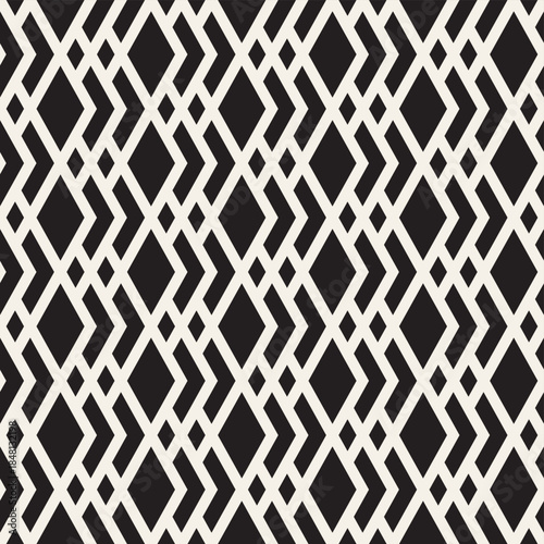 Vector seamless geometric pattern. Repeating lattice background. Modern stylish lines texture.