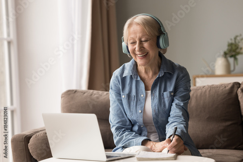 Fotografi Joy of studying for any age