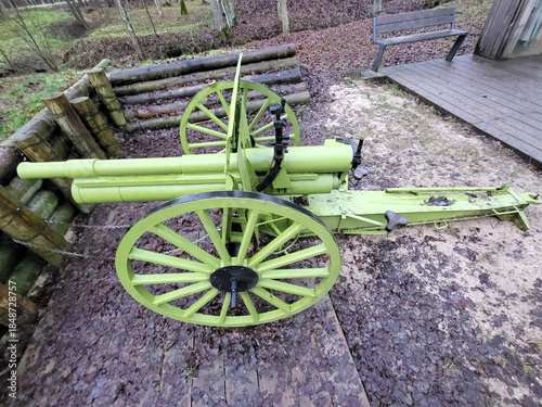 Cannon gun vintage weapon war world one two shoot green artillery warfare majority
