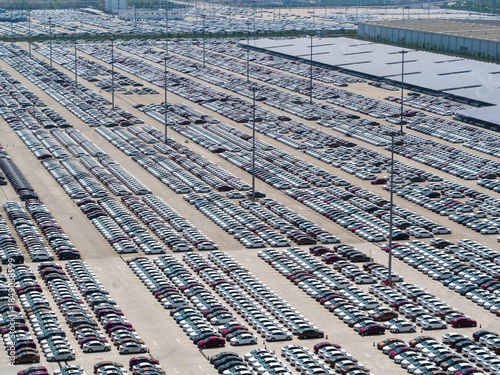 Obraz na płótnie Wuhan Vehicle Parking Lot with New Cars - Aerial View